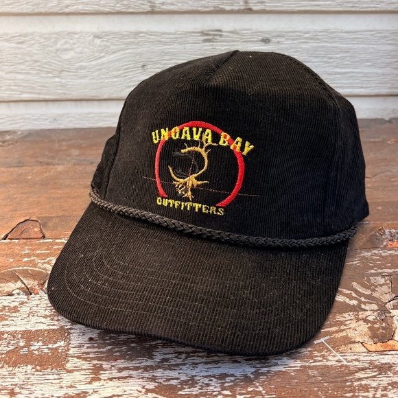 vintage UNGAVA BAY OUTFITTERS hunting corduroy hat trucker snapback black - Picture 1 of 4